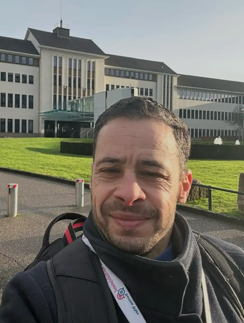 Aboubakr interpreter: Algerian Arabic Dutch Arabic Moroccan Arabic Tarifit